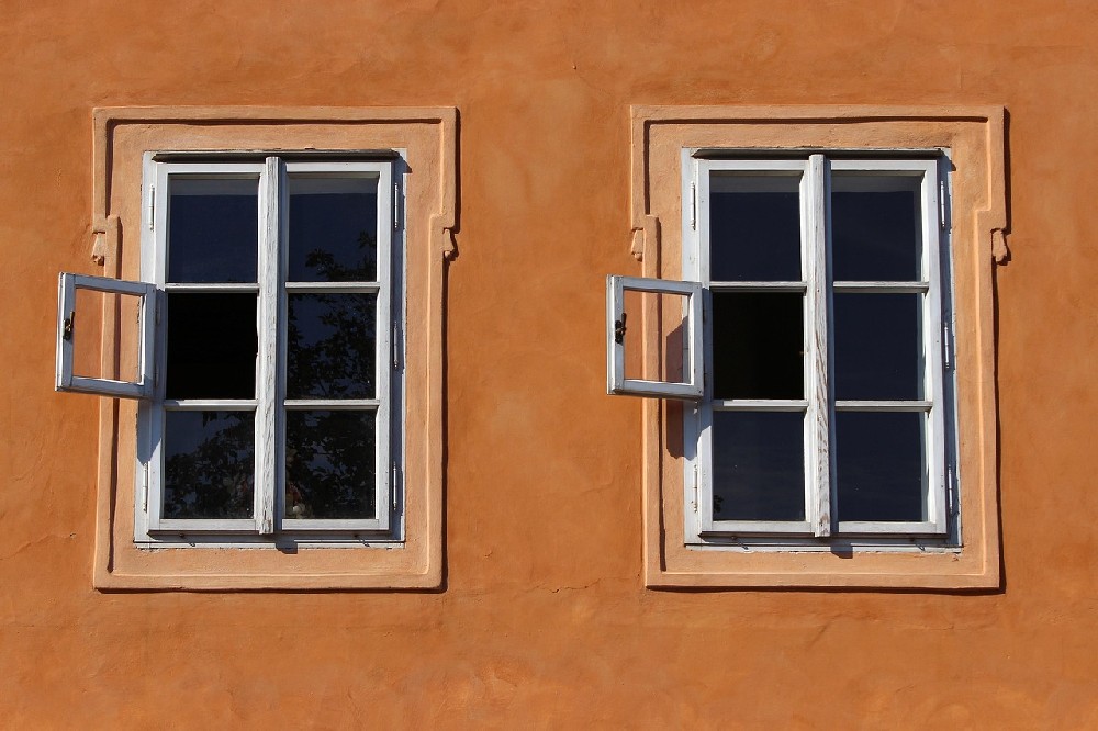 windows-941625_1280.jpg